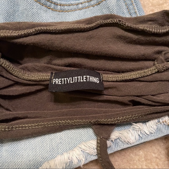 Brandy Melville shorts & pretty little thing top - Picture 4 of 5